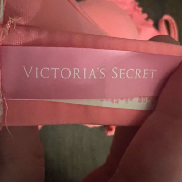 Super cute VS bikini 34 B top, Med bottoms - Picture 3 of 8